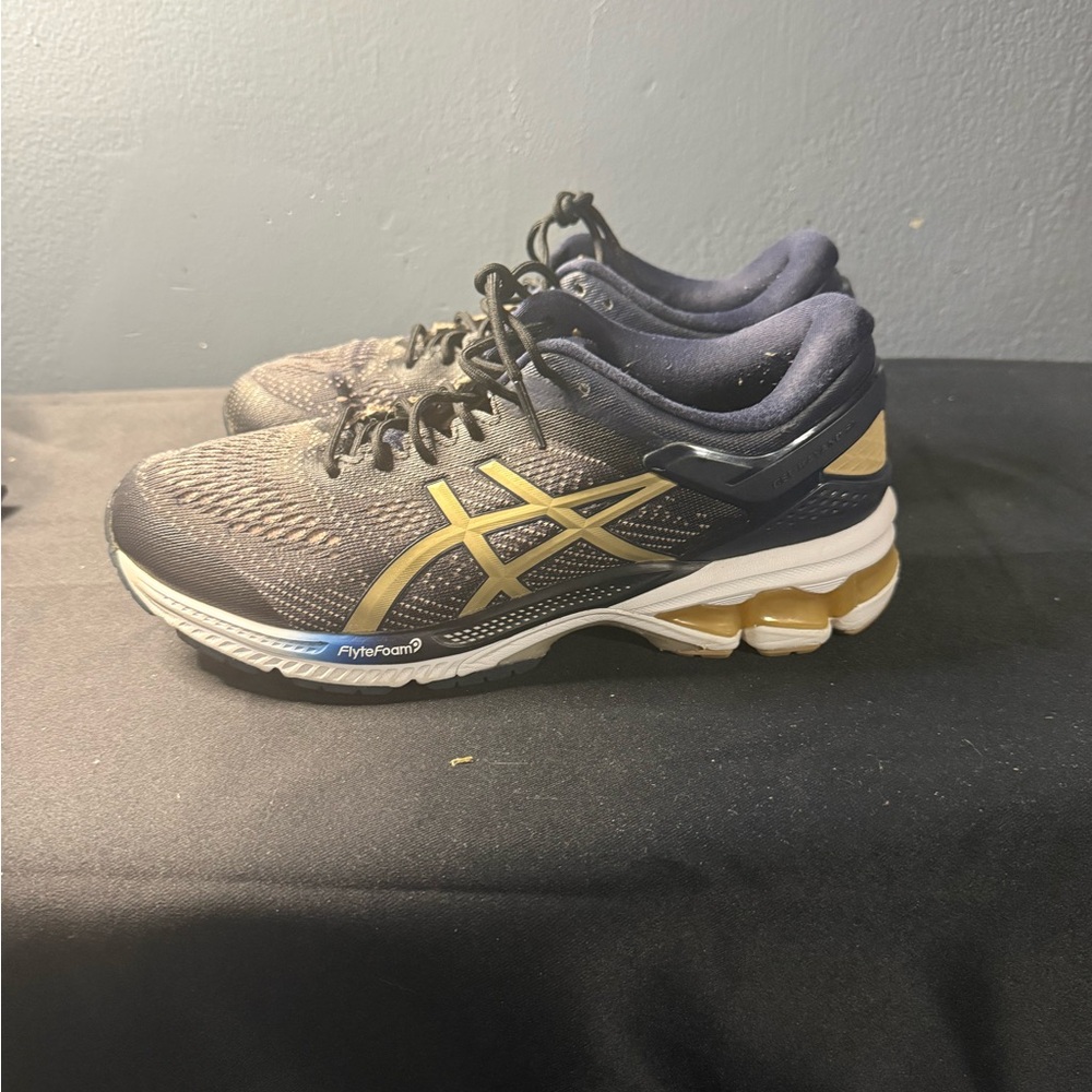 ASICS Men’s Black & Gold Gel-Cushion Running Shoes women’s